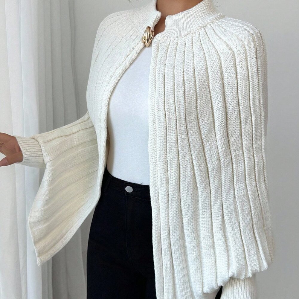 Beige Elegant Women's Casual Knitted Cardigan with Metal Buttons